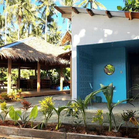 Three Little Birds Surf Hostel General Luna  Buitenkant foto